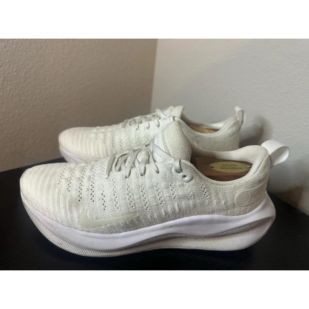 Nike ReactX Infinity Run 4 Womens Size 9 Triple White Running Shoes Sneakers